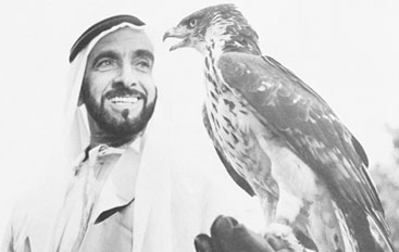 زايد بن سلطان.. باني الأمة و"أبو" العرب